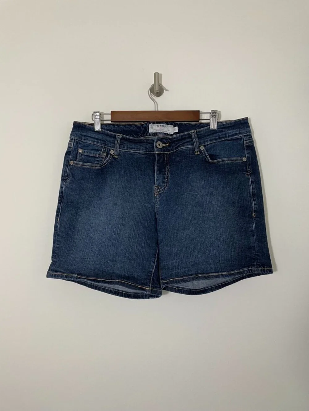 Torrid Denim Shorts - Dark wash 14